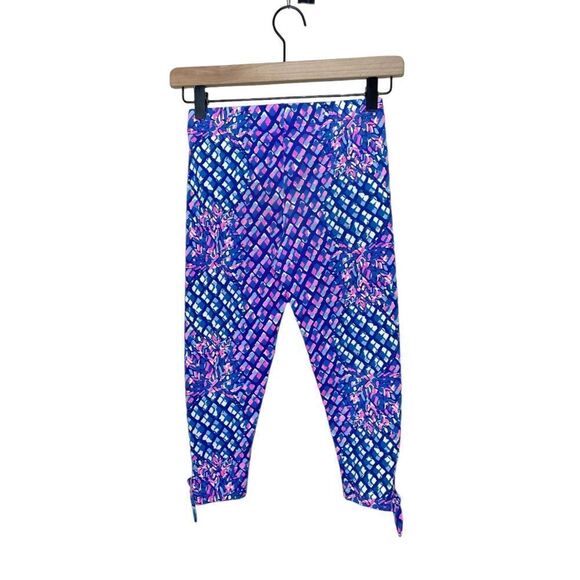 Lilly Pulitzer Girl’s Size L 8 10 Blue White Pink Printed Maia Cropped Leggings - Picture 3 of 5